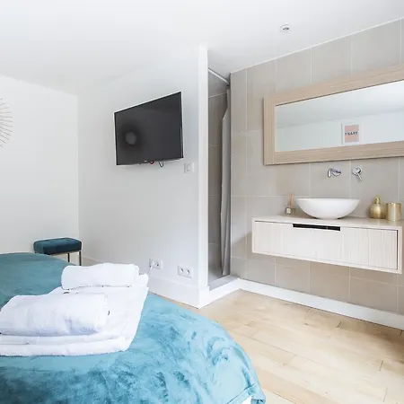 Appartement Dreamyflat - Louvre Museum Parijs